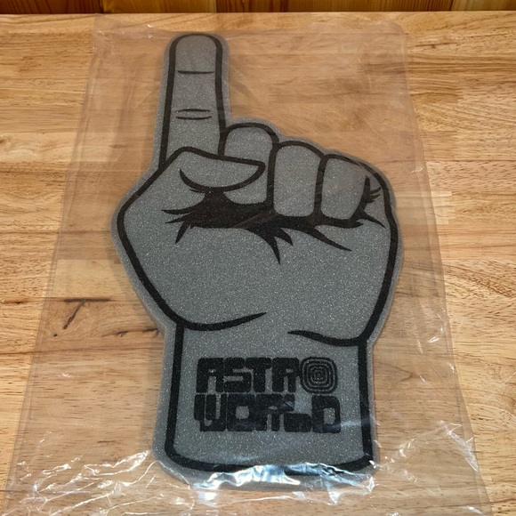 NEW Astro World 2021 Official Merch Souvenir Travis Scott Rap Foam Finger 18”x9” - Picture 2 of 6